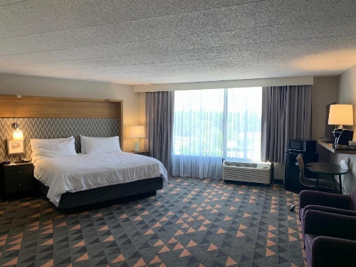 Holiday Inn Chicago Northwest/Crystal Lake/Convention Center image 19