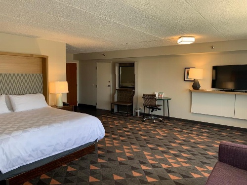 Holiday Inn Chicago Northwest/Crystal Lake/Convention Center image 40